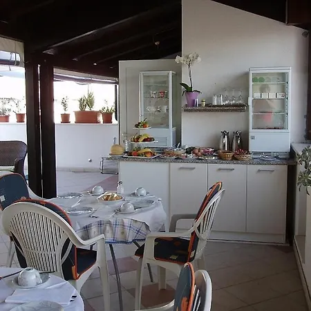 Vendégház In With Terrace, Air Conditioning, Wifi, Washing Machine 4237-6