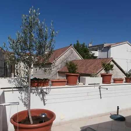 In With Terrace, Air Conditioning, Wifi, Washing Machine 4237-6 Trogir