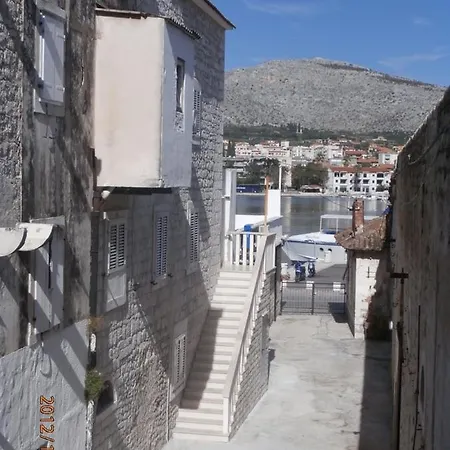 In With Terrace, Air Conditioning, Wifi, Washing Machine 4237-6 * Trogir